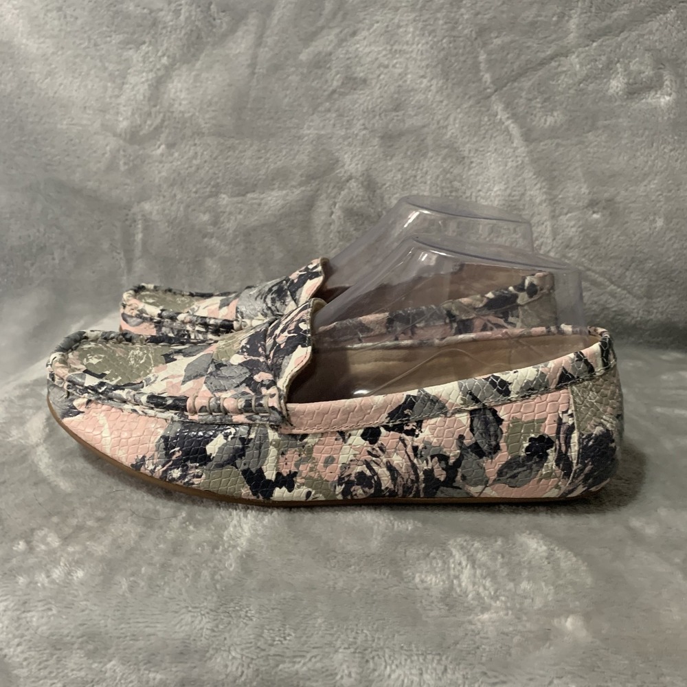 Isaac Mizrahi Floral Loafers